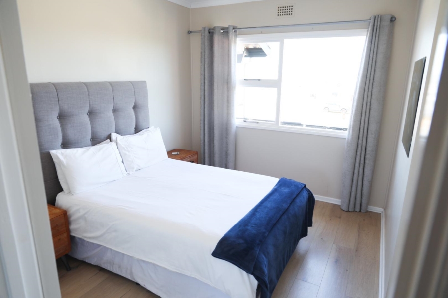 To Let 3 Bedroom Property for Rent in Sandbaai Western Cape